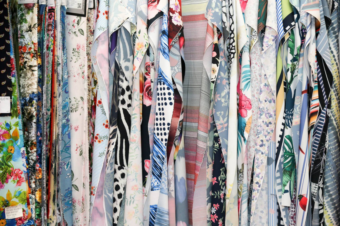 Global Textile buyers head to Online B2B Sourcing platforms to seek Manufacturers from Countries other than China